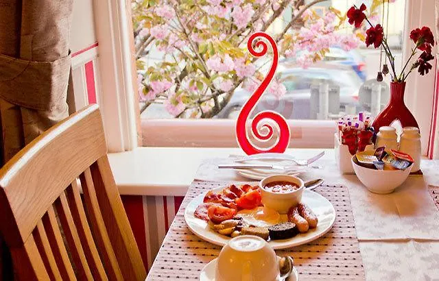 Creedons Traditional Irish Welcome Корк