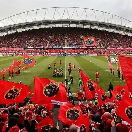 Creedons Traditional Irish Welcome فندق مبيت وإفطار 3*