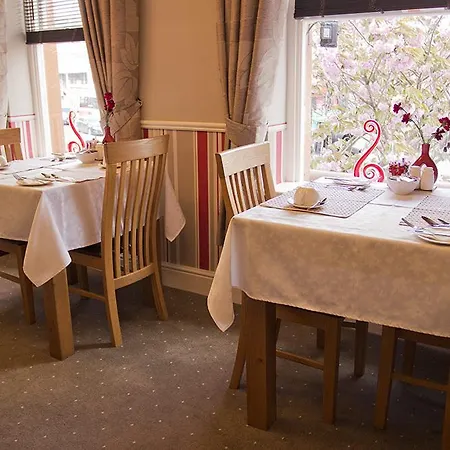 Creedons Traditional Irish Welcome كورك