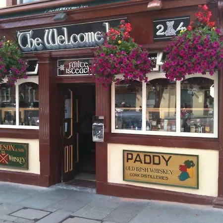 فندق مبيت وإفطار Creedons Traditional Irish Welcome كورك