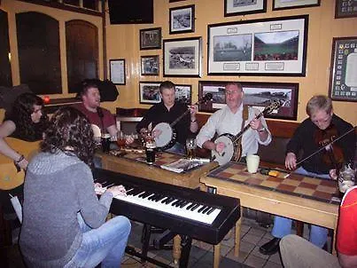 Bed & Breakfast Creedons Traditional Irish Welcome Cork